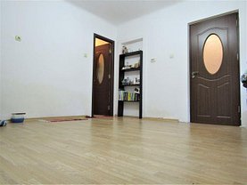 Casa de vânzare 2 camere, în Târgovişte, zona Central