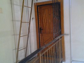 Apartament de vânzare 3 camere, în Drobeta Turnu-Severin, zona Exterior Vest