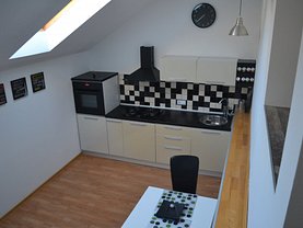 Apartament de închiriat 3 camere, în Brasov, zona Schei