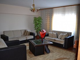 Casa de vânzare 9 camere, în Brasov, zona Stupini