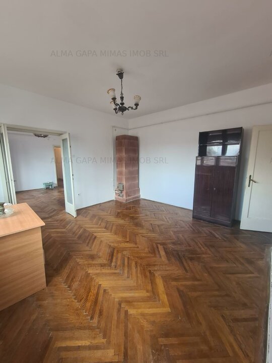 VANZARE APARTAMENT 2 CAMERE