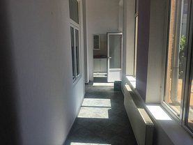 Casa de închiriat 6 camere, în Ploiesti, zona B-dul Bucuresti