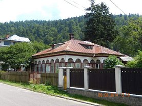 Casa de vânzare 9 camere, în Buşteni, zona Central