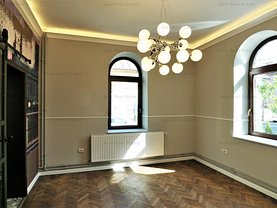 Casa de vânzare 6 camere, în Bucuresti, zona Aviatorilor
