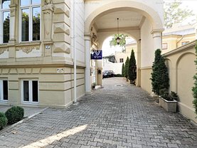Casa de închiriat 13 camere, în Bucuresti, zona P-ta Romana