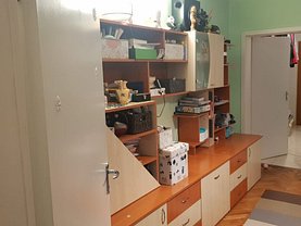 Apartament de vânzare 3 camere, în Bucureşti, zona Pajura