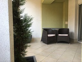 Apartament de vânzare 3 camere, în Bucuresti, zona Herastrau