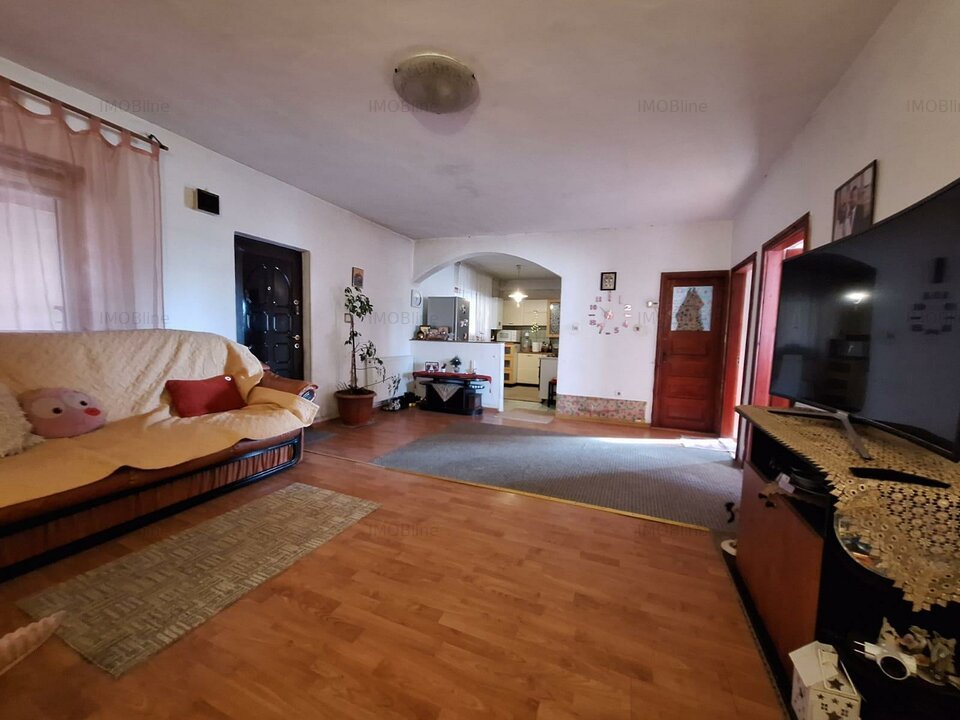 Casa 3 camere  situata in Lumina , Centru , 76.000 E