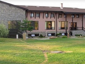 Casa 10 camere în Calbor