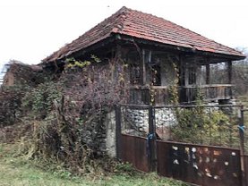 Casa de vânzare 2 camere, în Crasna