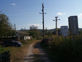 Vânzare spaţiu industrial