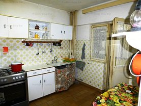 Apartament de vânzare 4 camere, în Iasi, zona Central
