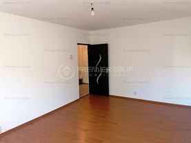 Apartament de vânzare 3 camere, în Iaşi, zona Nicolina