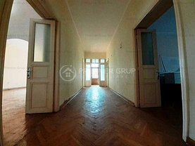 Casa de vânzare 4 camere, în Iaşi, zona Central