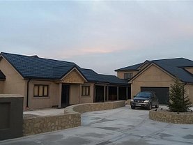 Casa de vânzare 10 camere, în Posta Calnau, zona Central