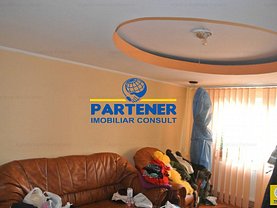 Apartament de vânzare 3 camere în Pitesti, Tudor Vladimirescu