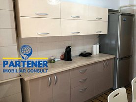 Apartament de închiriat 3 camere în Pitesti, Ultracentral