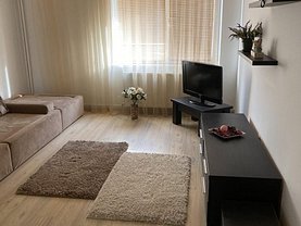 Apartament de închiriat 3 camere, în Pitesti, zona Central