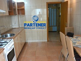 Apartament de vânzare sau de închiriat 2 camere, în Pitesti, zona Popa Sapca