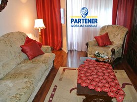 Apartament de închiriat 3 camere, în Pitesti, zona Calea Bucuresti