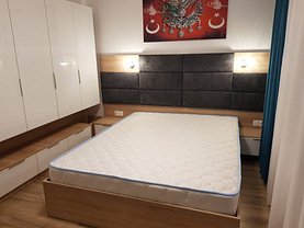 Apartament de închiriat 3 camere, în Pitesti, zona Craiovei
