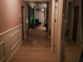 Apartament de vânzare sau de închiriat 4 camere, în Piteşti, zona Exerciţiu