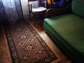 Apartament de închiriat 3 camere, în Pitesti, zona Central