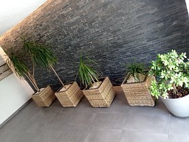 Apartament de închiriat 3 camere, în Pitesti, zona Central