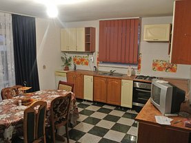 Casa de închiriat 6 camere, în Piteşti, zona Prundu