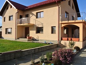 Casa de vânzare 4 camere, în Pitesti, zona Tancodrom