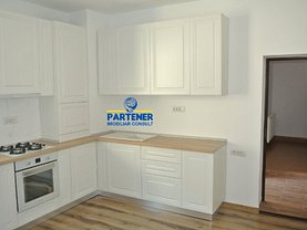 Casa de închiriat 6 camere, în Piteşti, zona Ultracentral