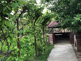 Casa de vanzare sau de inchiriat 4 camere, în Pitesti, zona Periferie