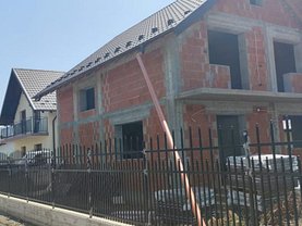 Casa 4 camere în Pitesti, Periferie