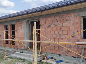 Casa de vânzare 3 camere, în Hinţeşti