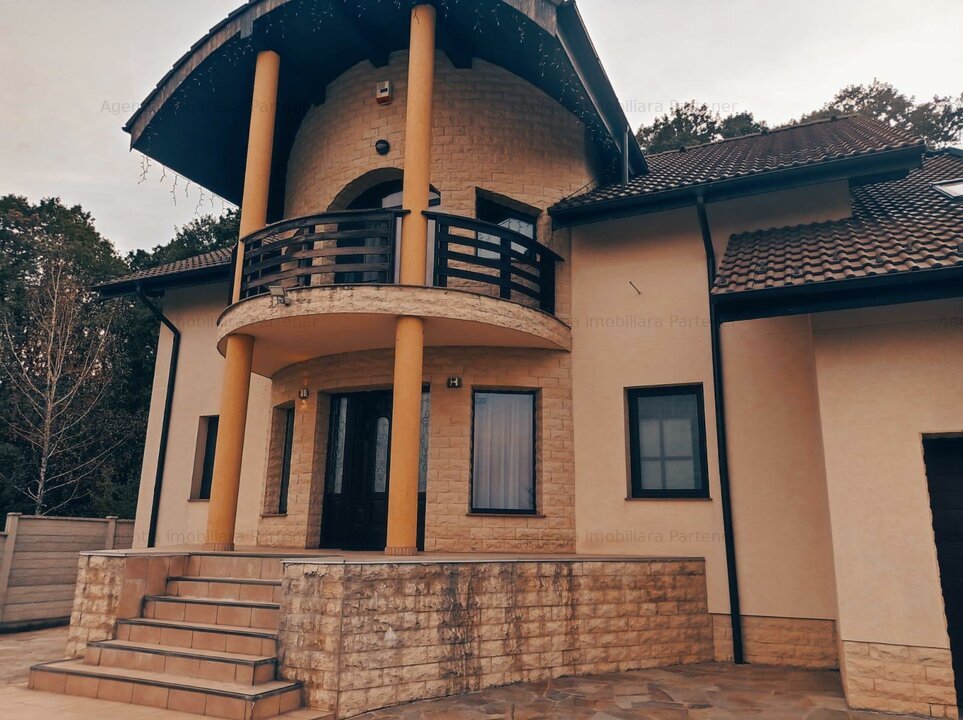 Casă / Vilă de PROPRIETAR , zona DEOSEBITA !