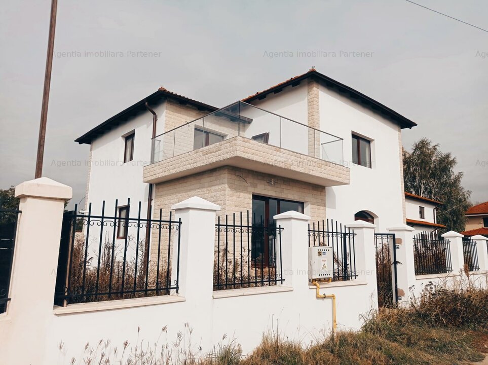 Casă / vilă Ștefănești / comuna Călinești , finisaje moderne !