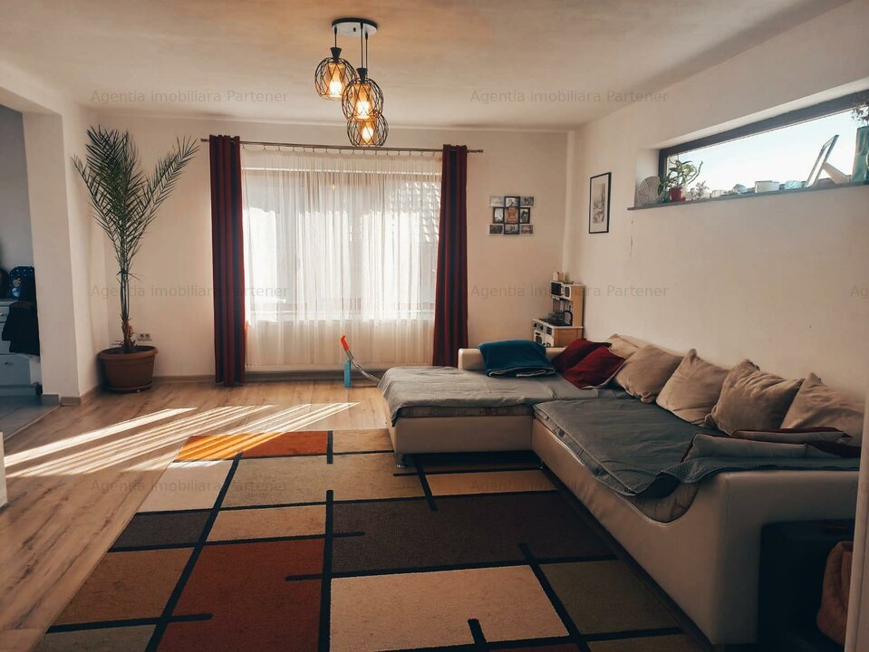 casa / vila Prelungirea Craiovei, finisaje moderne !