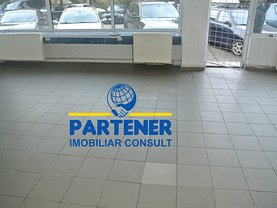 Închiriere spaţiu comercial