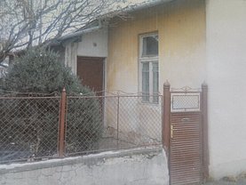 Casa de vânzare 2 camere, în Sfântu Gheorghe, zona Central
