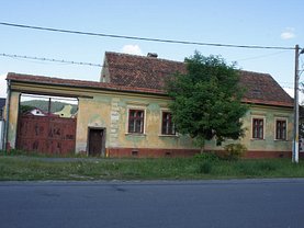 Casa de vânzare 3 camere, în Sânpetru