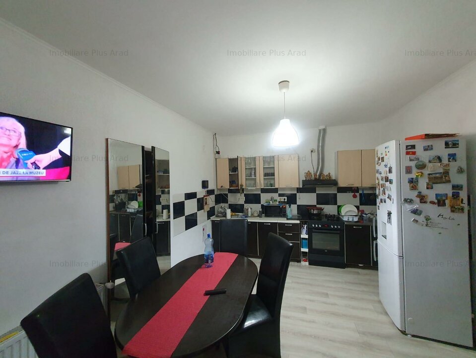 Vand casa renovata in Pecica