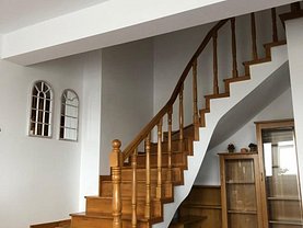Apartament de vânzare 5 camere, în Bucuresti, zona Unirii