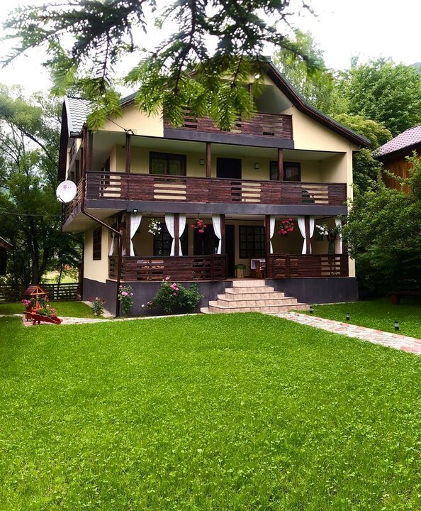 Pensiune 7 camere, Lepsa
