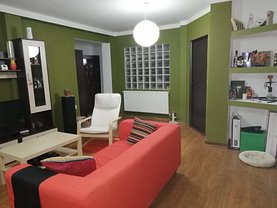 Apartament de vânzare 3 camere, în Bucuresti, zona Calea Calarasilor