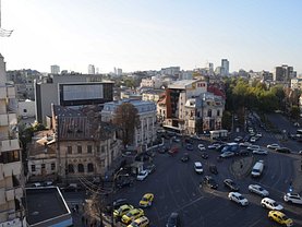 Apartament de vânzare 3 camere în Bucuresti, P-ta Romana