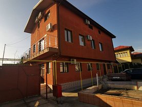 Casa de închiriat 8 camere, în Voluntari, zona Central