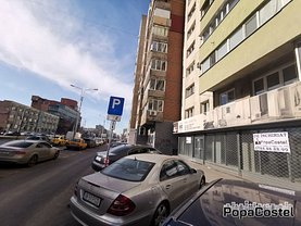 Vânzare spaţiu comercial