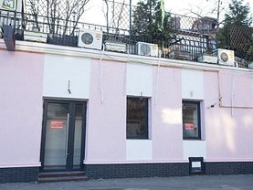 Închiriere spaţiu comercial