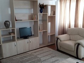 Apartament de închiriat 3 camere, în Constanta, zona P-ta Ovidiu