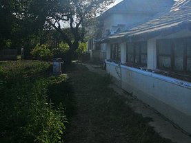 Casa de vânzare 6 camere, în Comana